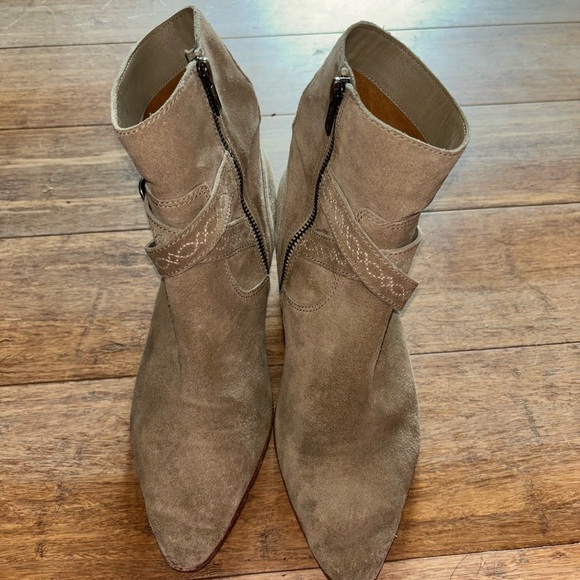 ☀️ Frye • Harness Suede Booties - Picture 3 of 7